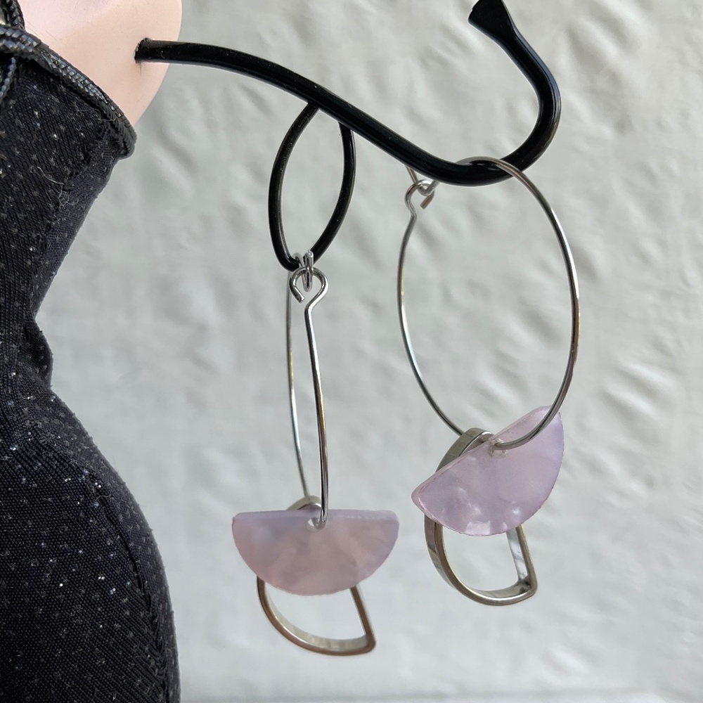 🧚 2/$15 Silver Tone Earrings Hoops Pierced Geometric Semi Circle Detail Pink